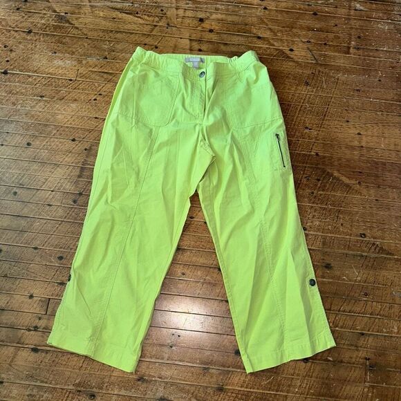 Chico’s bright yellow lightweight cargo 1.5/10 crop pants - Picture 1 of 4